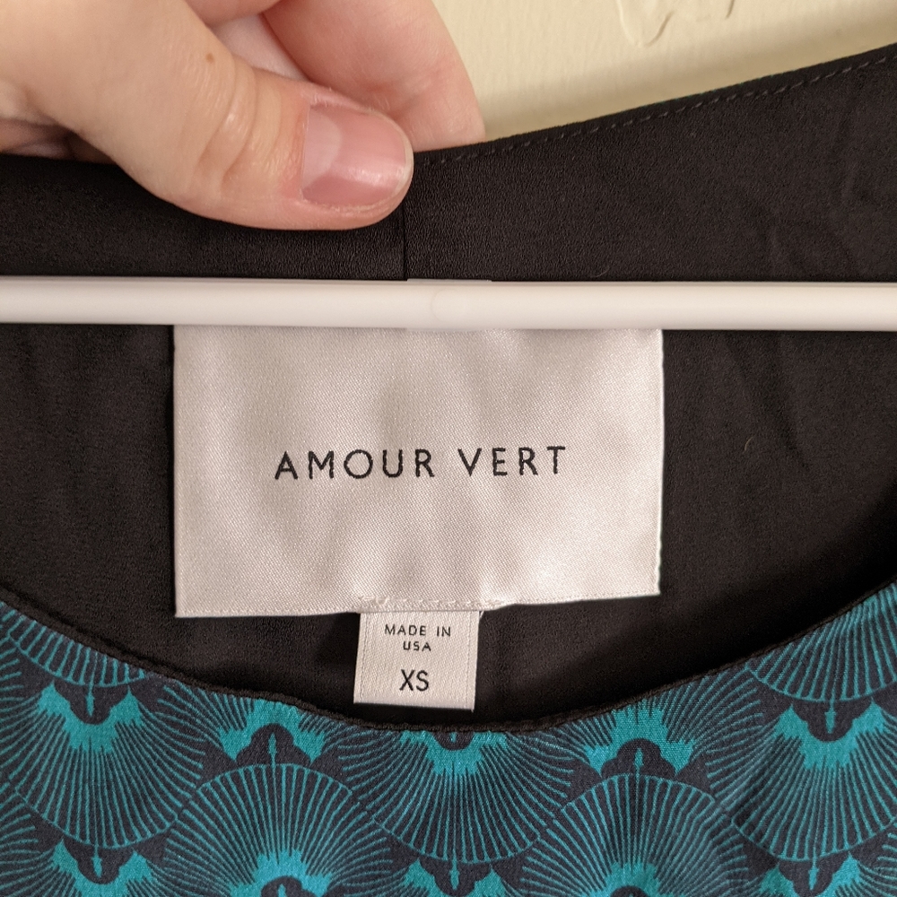 Amour Vert Arabella Silk Dress with Long Sleeves - Picture 4 of 8